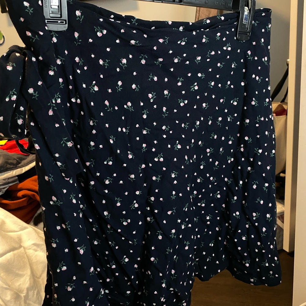 Brandy Melville Floral Skirt